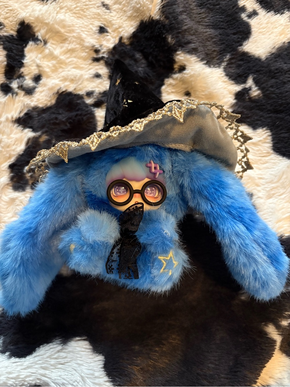 L.O.L. Surprise! Blue Plush Bunny with Black Witch Hat and Gold Trim